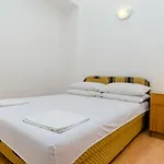 Apartment Jadran *