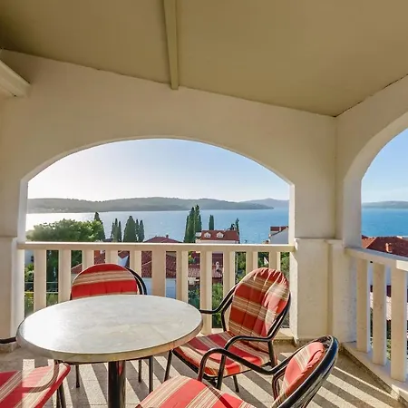Lägenhet Jadran Trogir