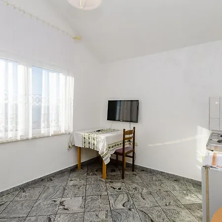 Jadran Апартаменти